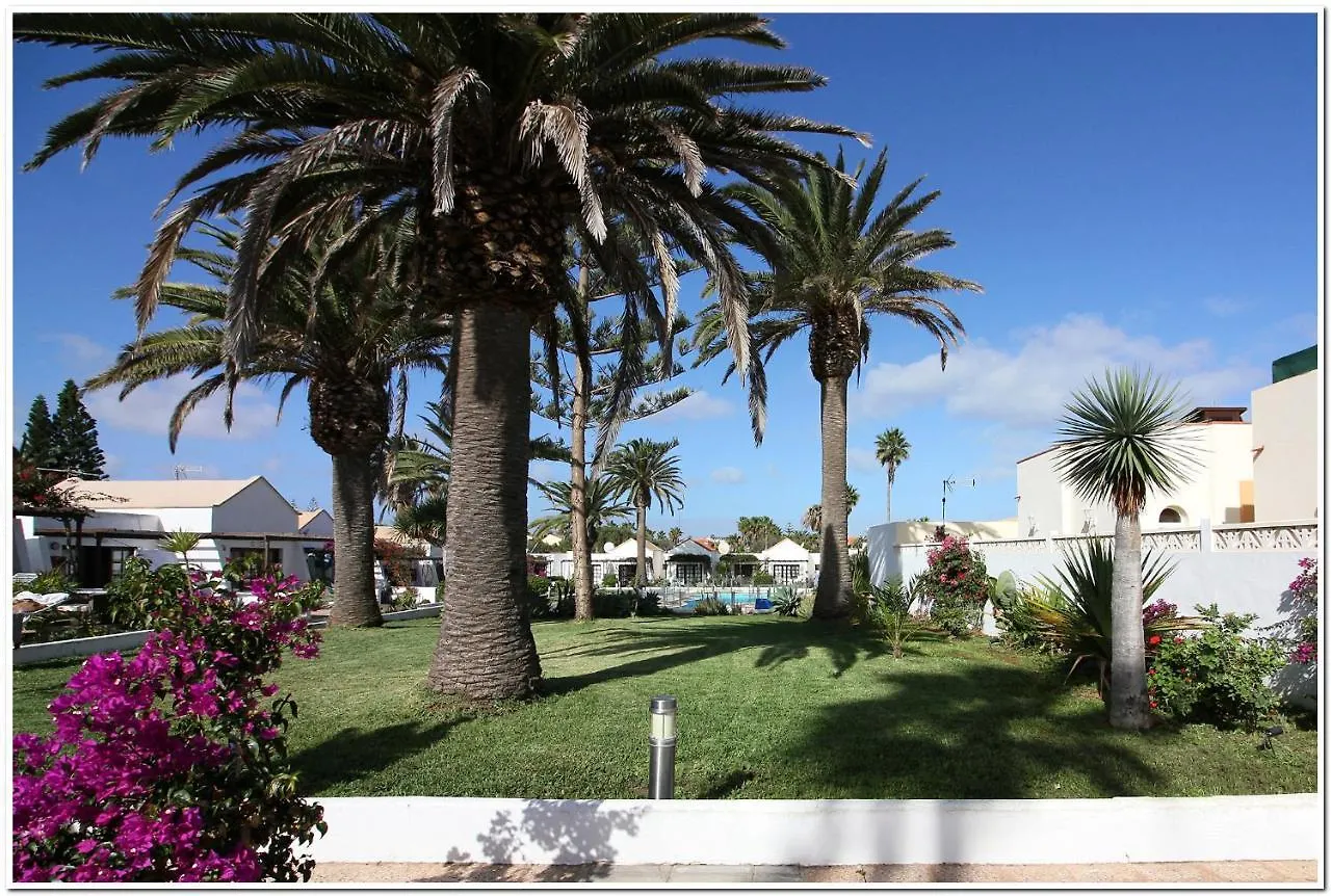 Estrella Del Mar 8. 1 Bedroom Villa With Pool And Gardens 300 Metres From The Beach Corralejo 0*,  Spain