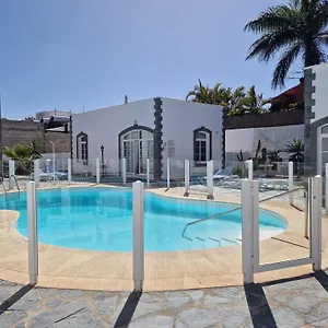 Villa Nora Retreat, Corralejo